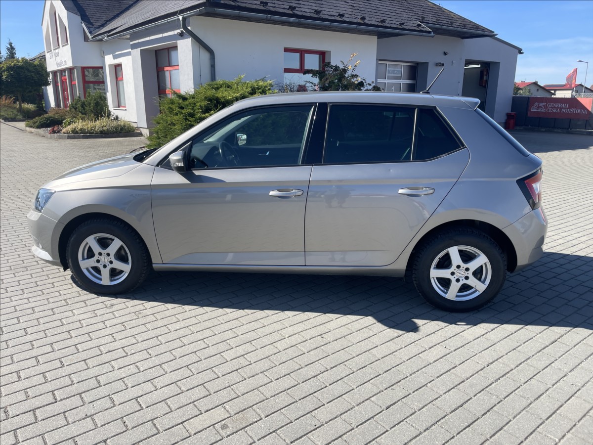 skoda-fabia-1-2-tsi-66kw-style-klima-esp-vyhr - 1
