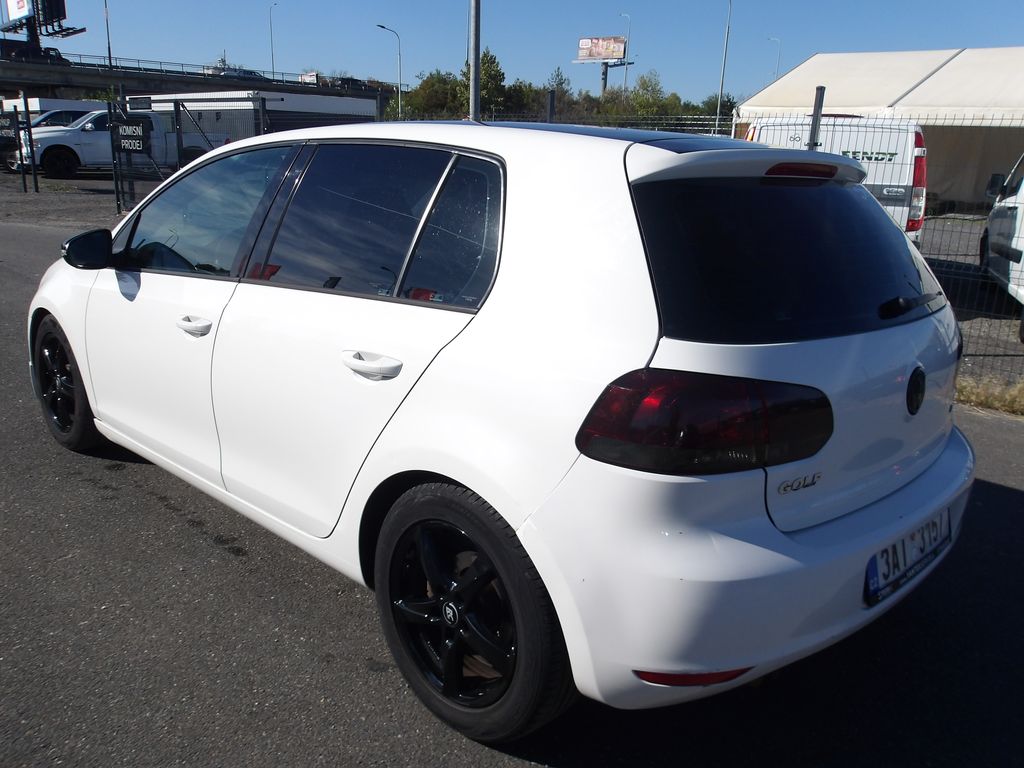 volkswagen-golf-1-6tdi-77kw-cr - 5