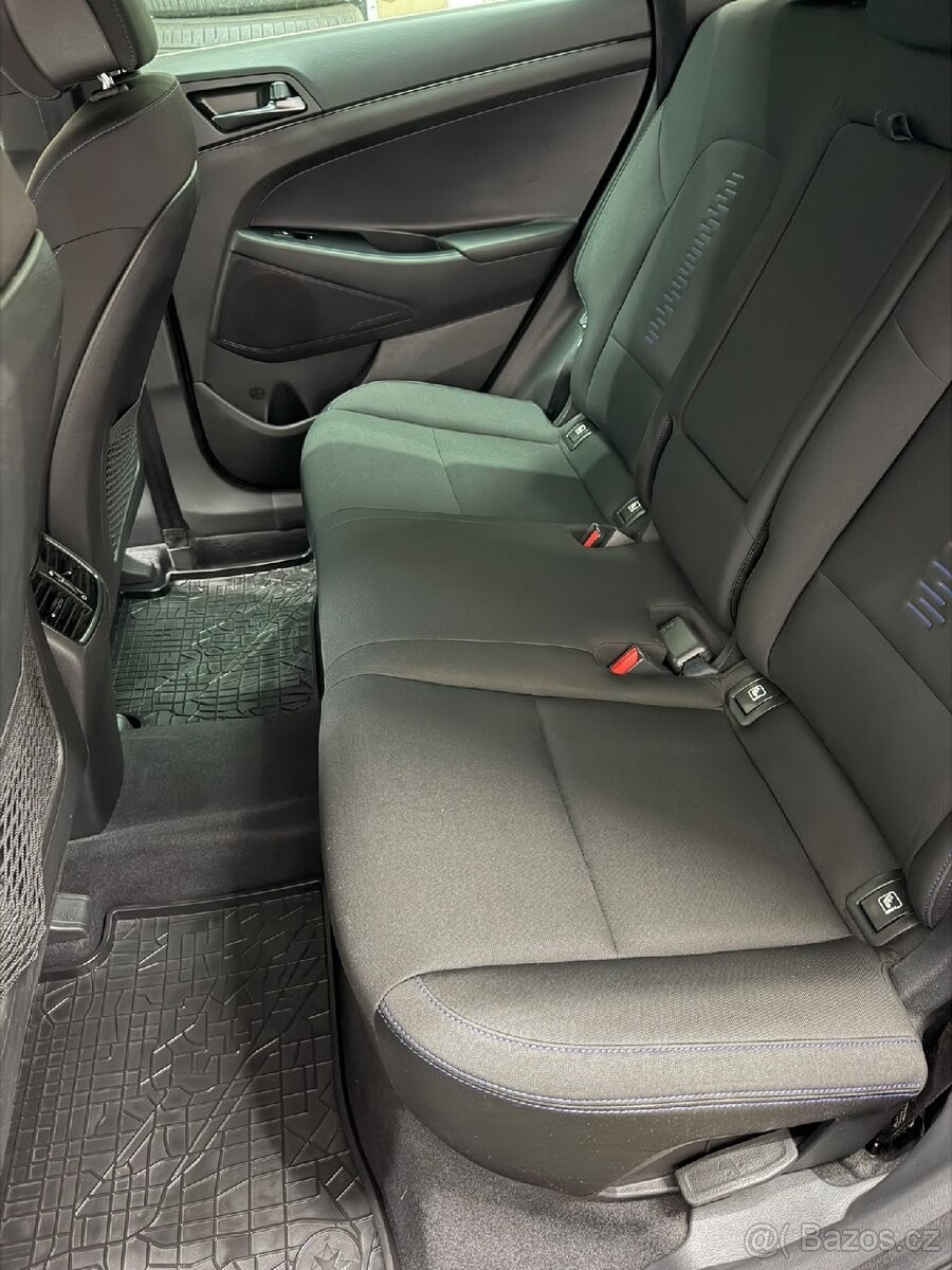hyundai-tucson-2-0 - 6