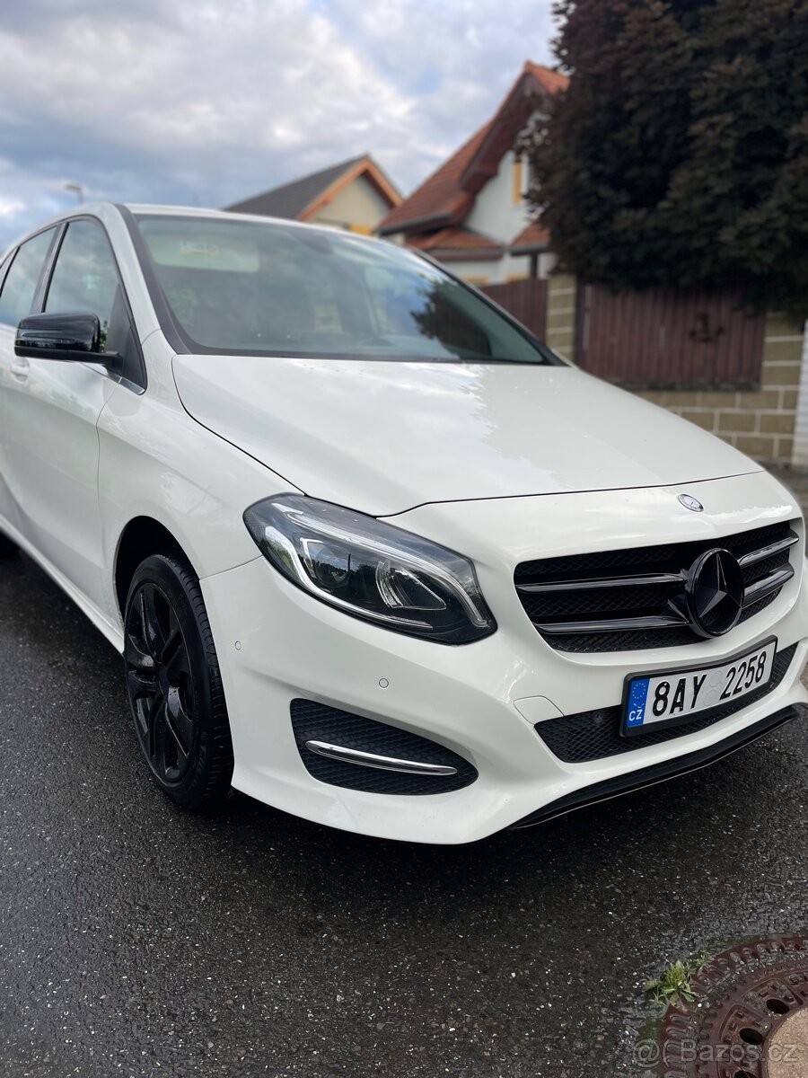 mercedes-benz-tridy-b-b180 - 1
