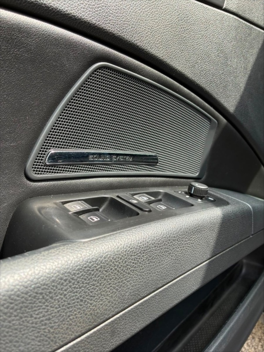 skoda-superb-2-0-tdi-125-kw-4x4-dsg-elegance - 7
