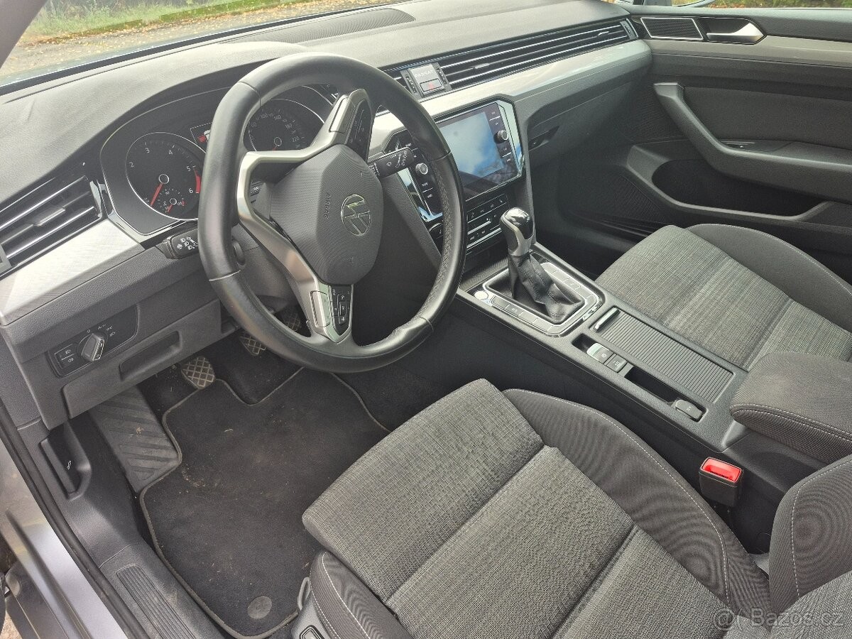 volkswagen-passat-2-0-tdi-110kw-r-2022-business - 8