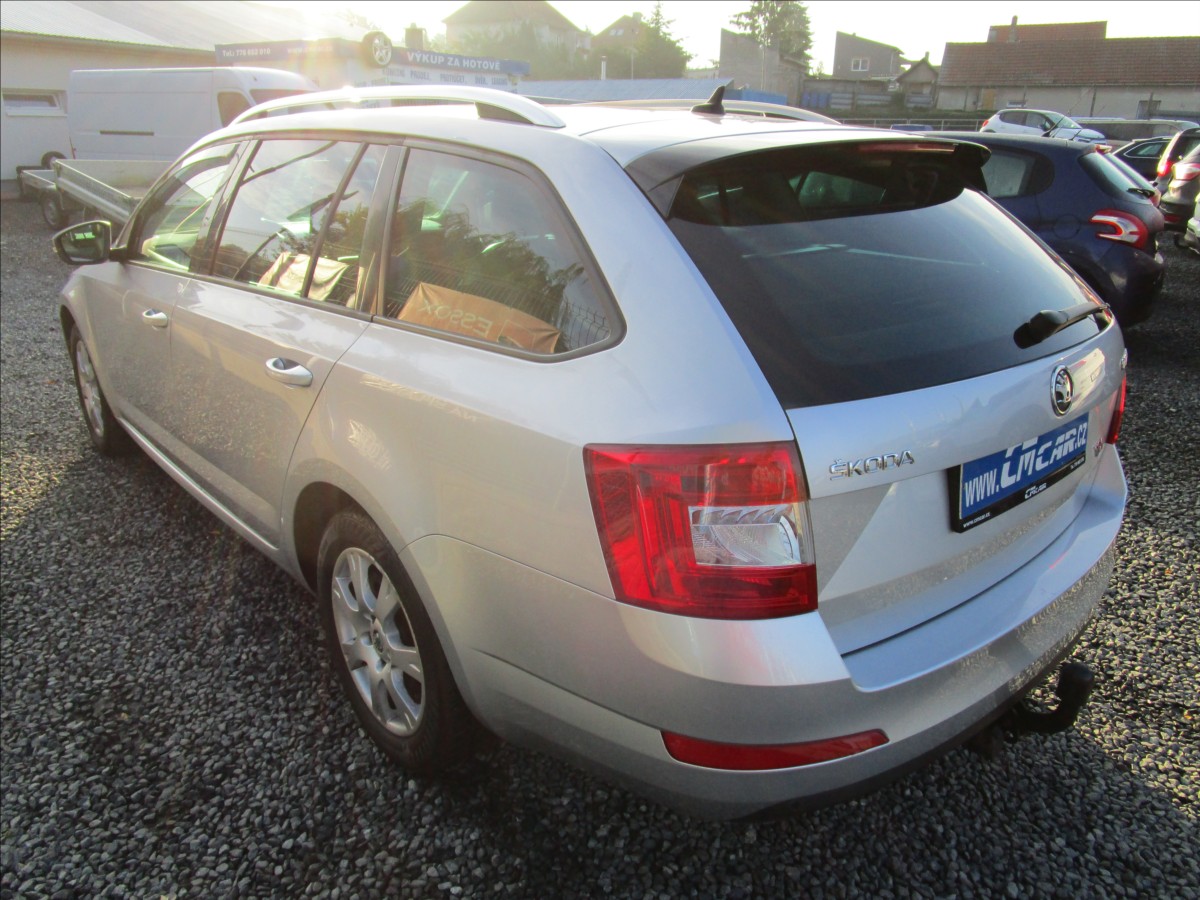 skoda-octavia-combi-1-6tdi-greenline-bi-xenony-kuze - 3