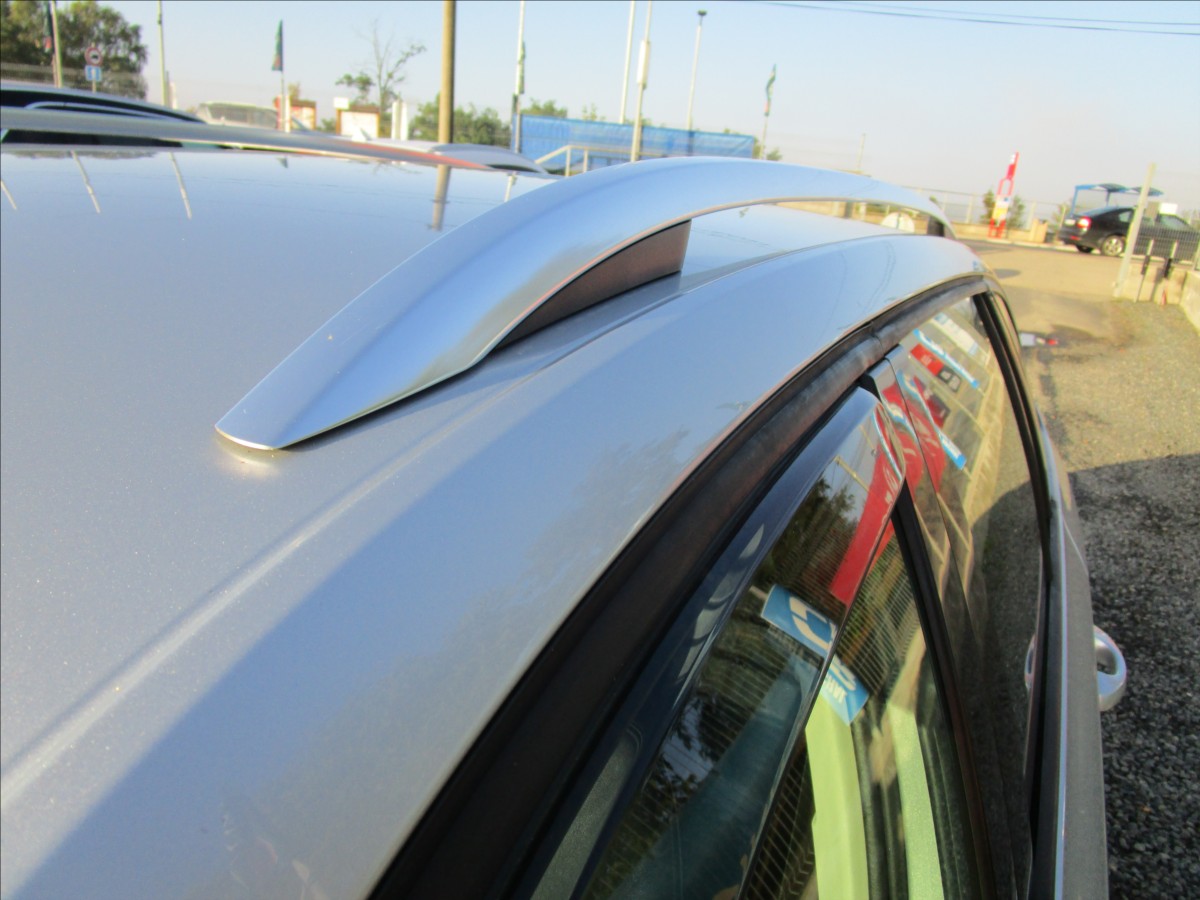 skoda-octavia-combi-1-6tdi-greenline-bi-xenony-kuze - 8