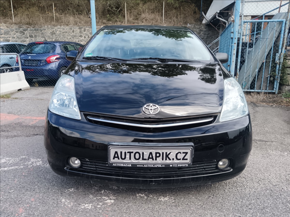 toyota-prius-1-5 - 1