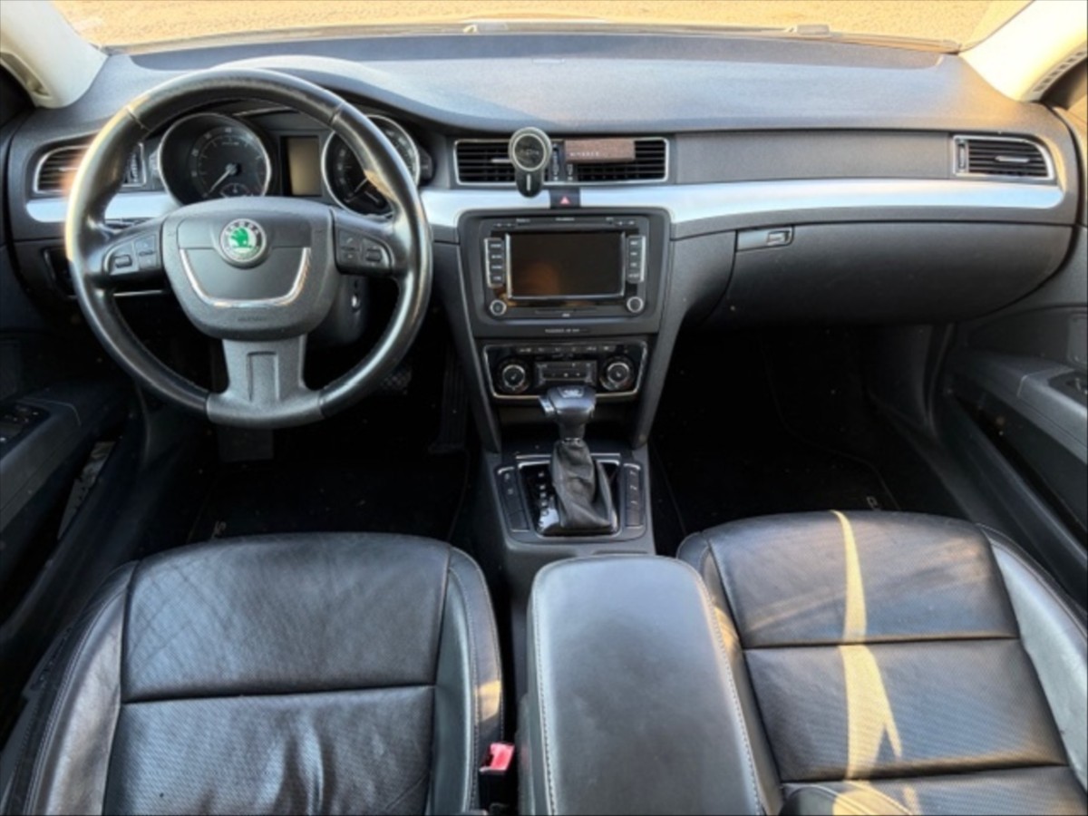 skoda-superb-3-6-v6-l-k-dsg-dph-f1-4x4 - 4