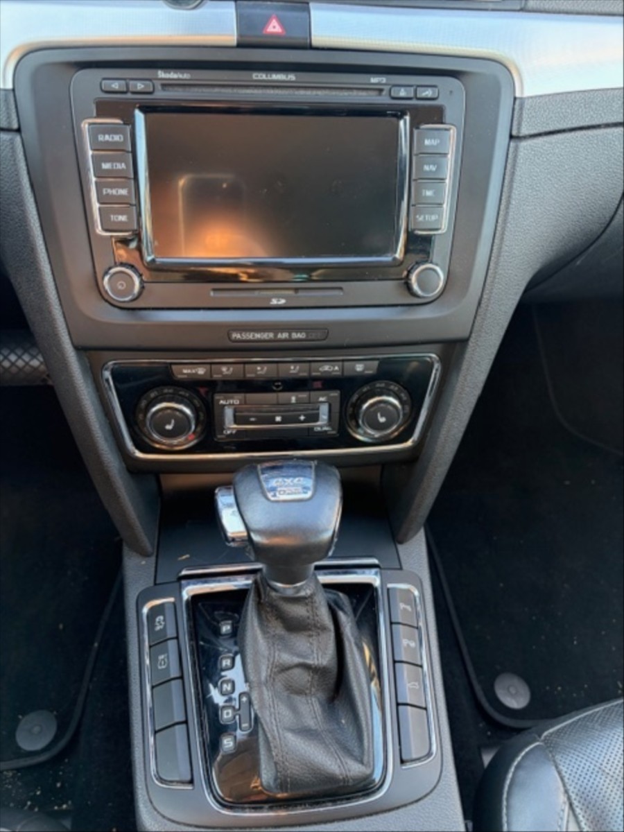 skoda-superb-3-6-v6-l-k-dsg-dph-f1-4x4 - 6