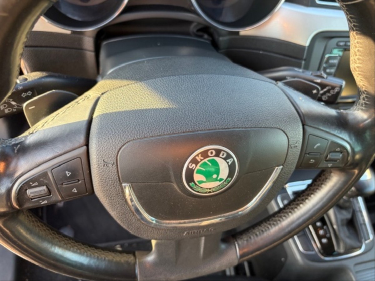 skoda-superb-3-6-v6-l-k-dsg-dph-f1-4x4 - 7