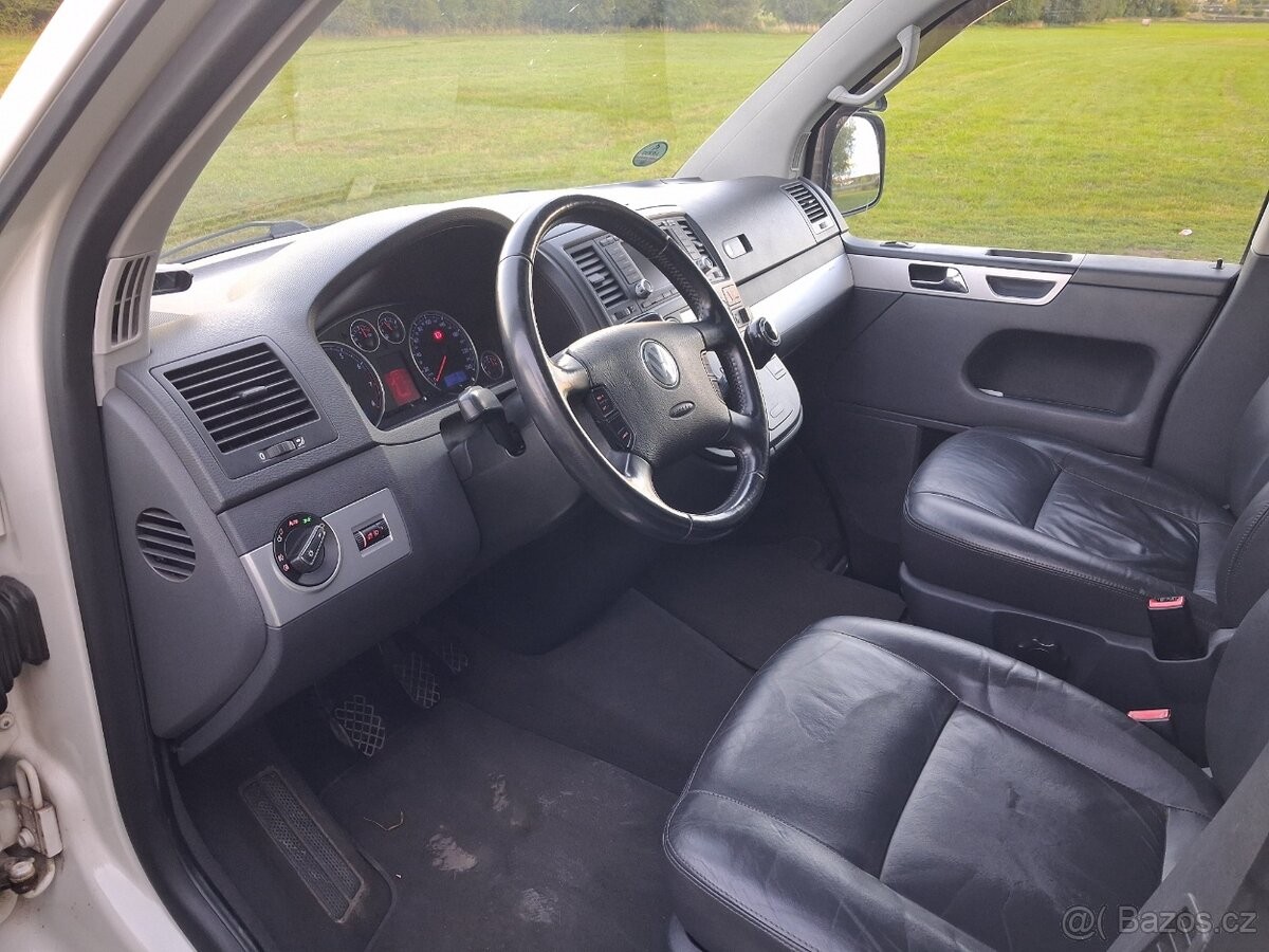 volkswagen-multivan-3-2-vr6-highline-4motion - 8