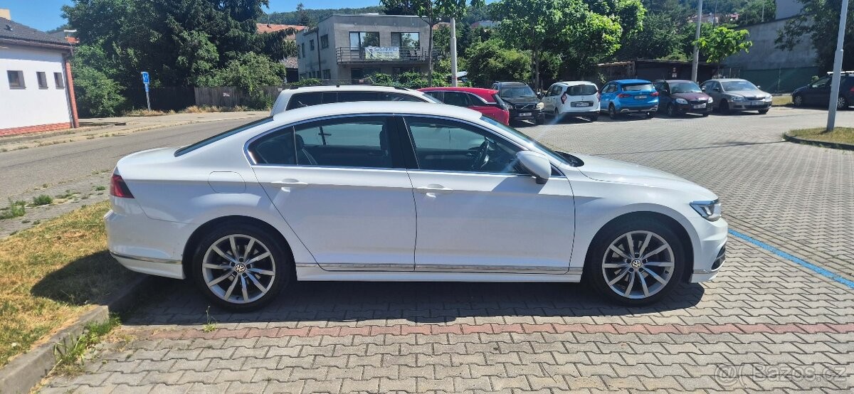 volkswagen-passat-2-0-tdi-110kw-dsg-bez-adblue - 8