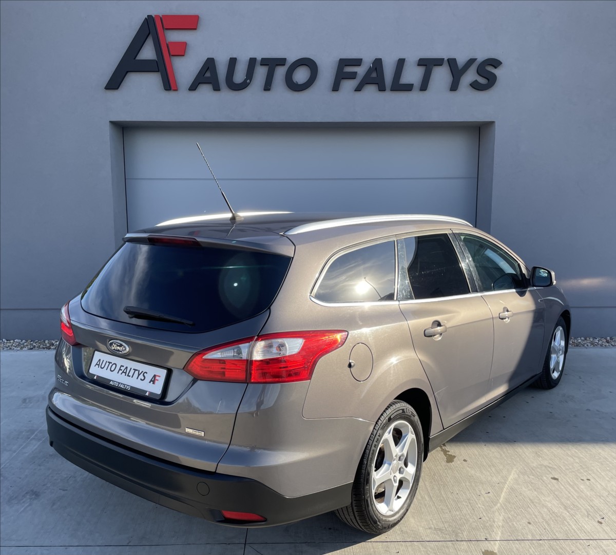 ford-focus-1-6-tdci-85kw-aut-klima - 2