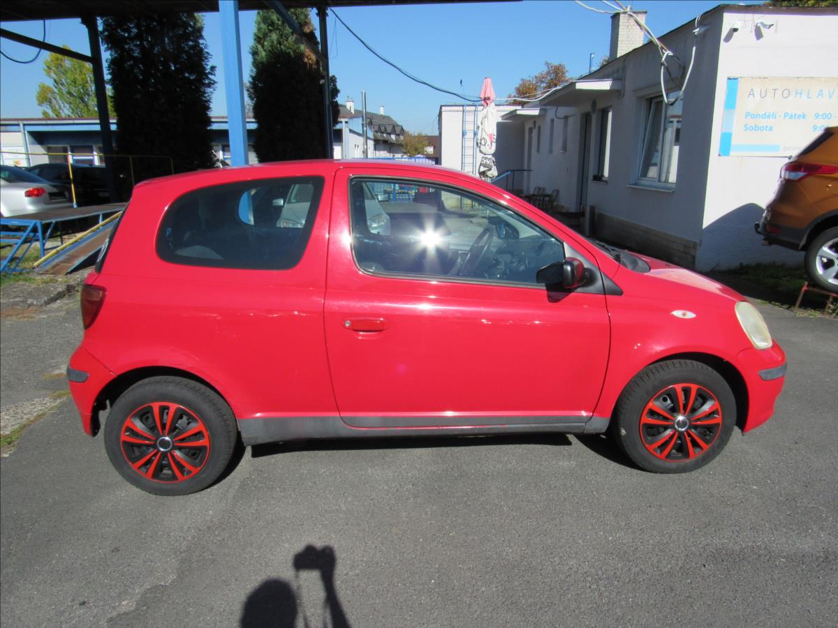 toyota-yaris-1-0-i-terra-vvt-i - 7