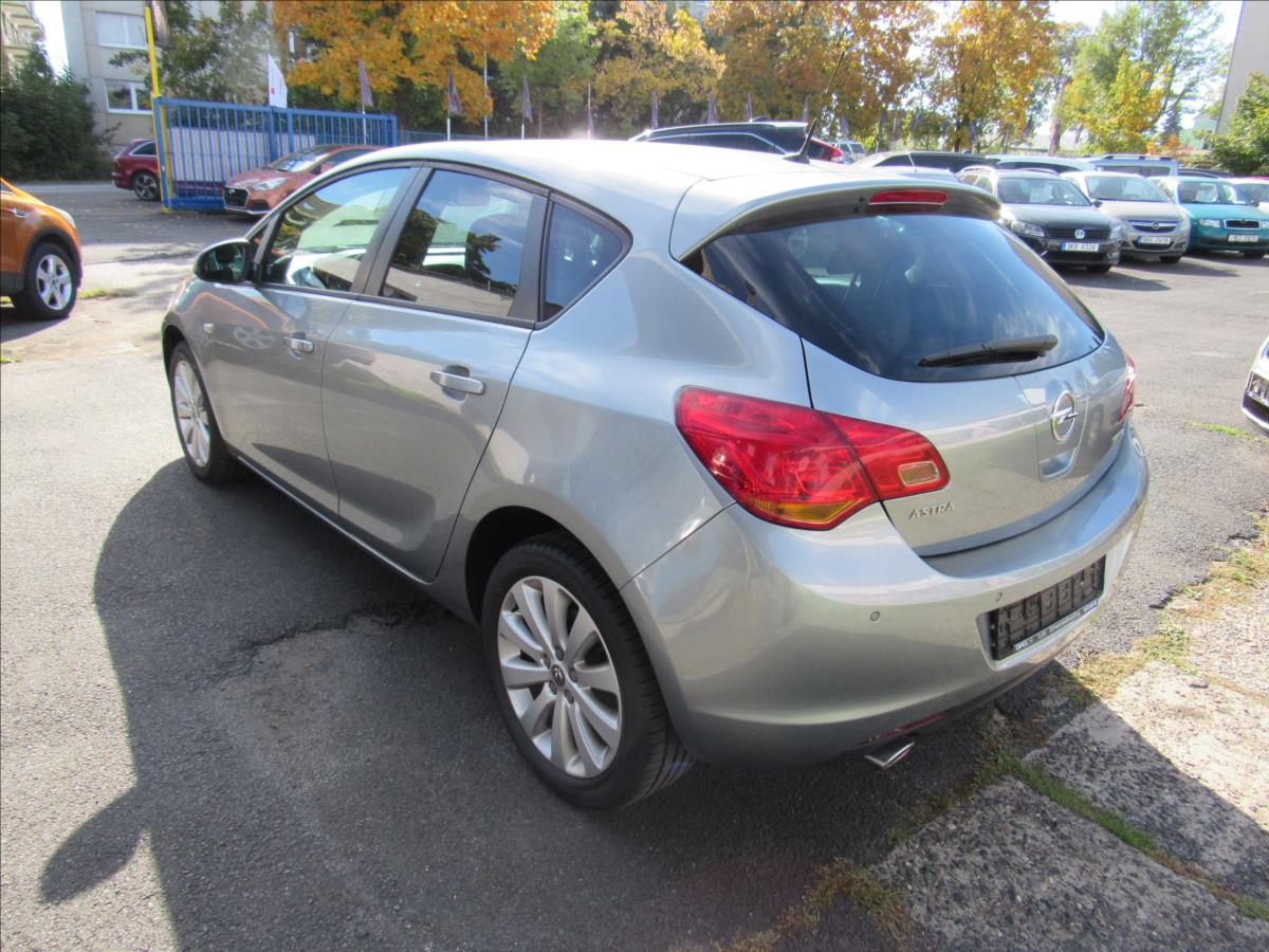 opel-astra-1-4-turbo-103kw - 3