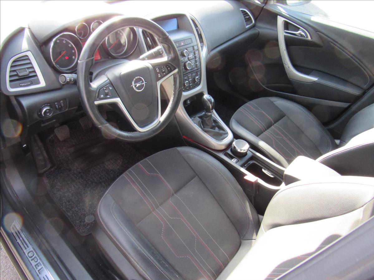 opel-astra-1-4-turbo-103kw - 8