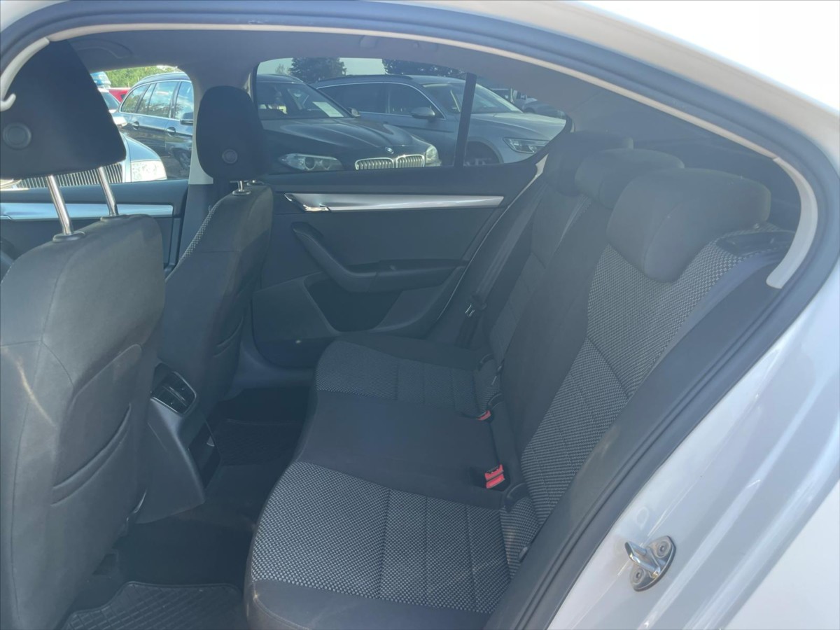 skoda-octavia-1-6-tdi - 8