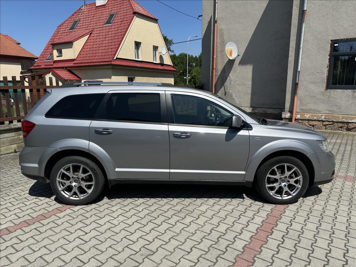 fiat-freemont-2-0-automat-4x4-7-mist - 1