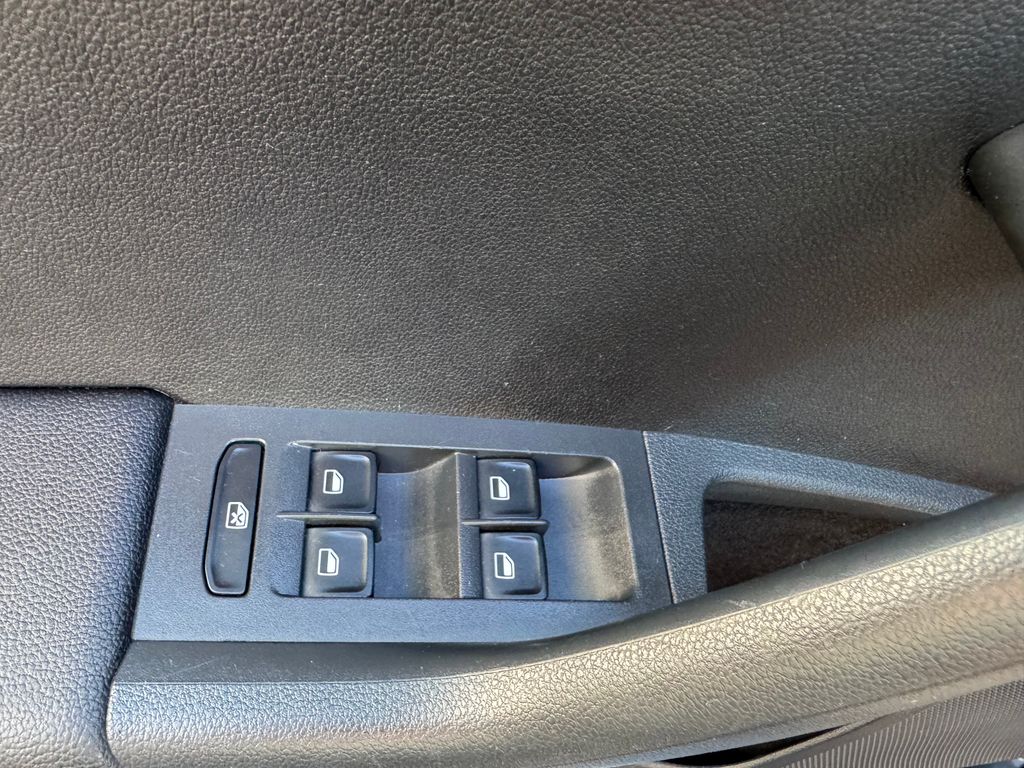 skoda-octavia-combi-2-0-tdi-dsg-elegance - 6