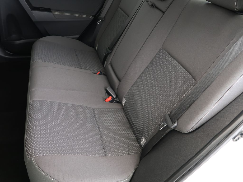 toyota-corolla-1-6vvt-i-97kw-manual-cz - 9