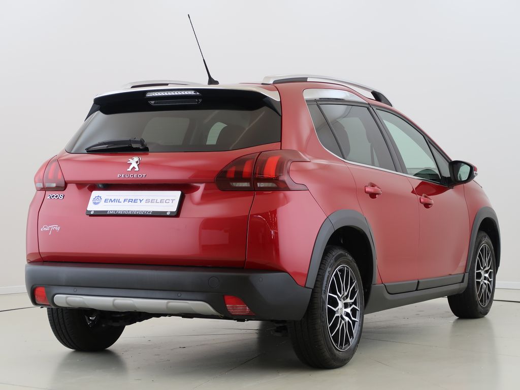 peugeot-2008-1-2-puretech-allure-81kw-cz - 4