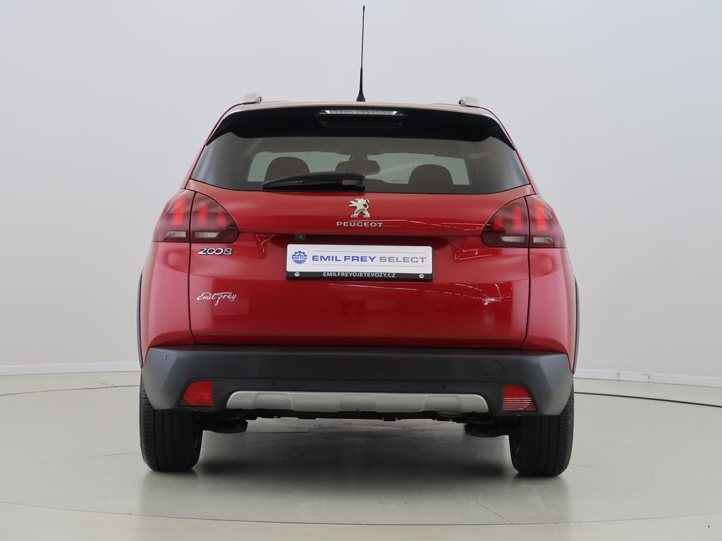 peugeot-2008-1-2-puretech-allure-81kw-cz - 5