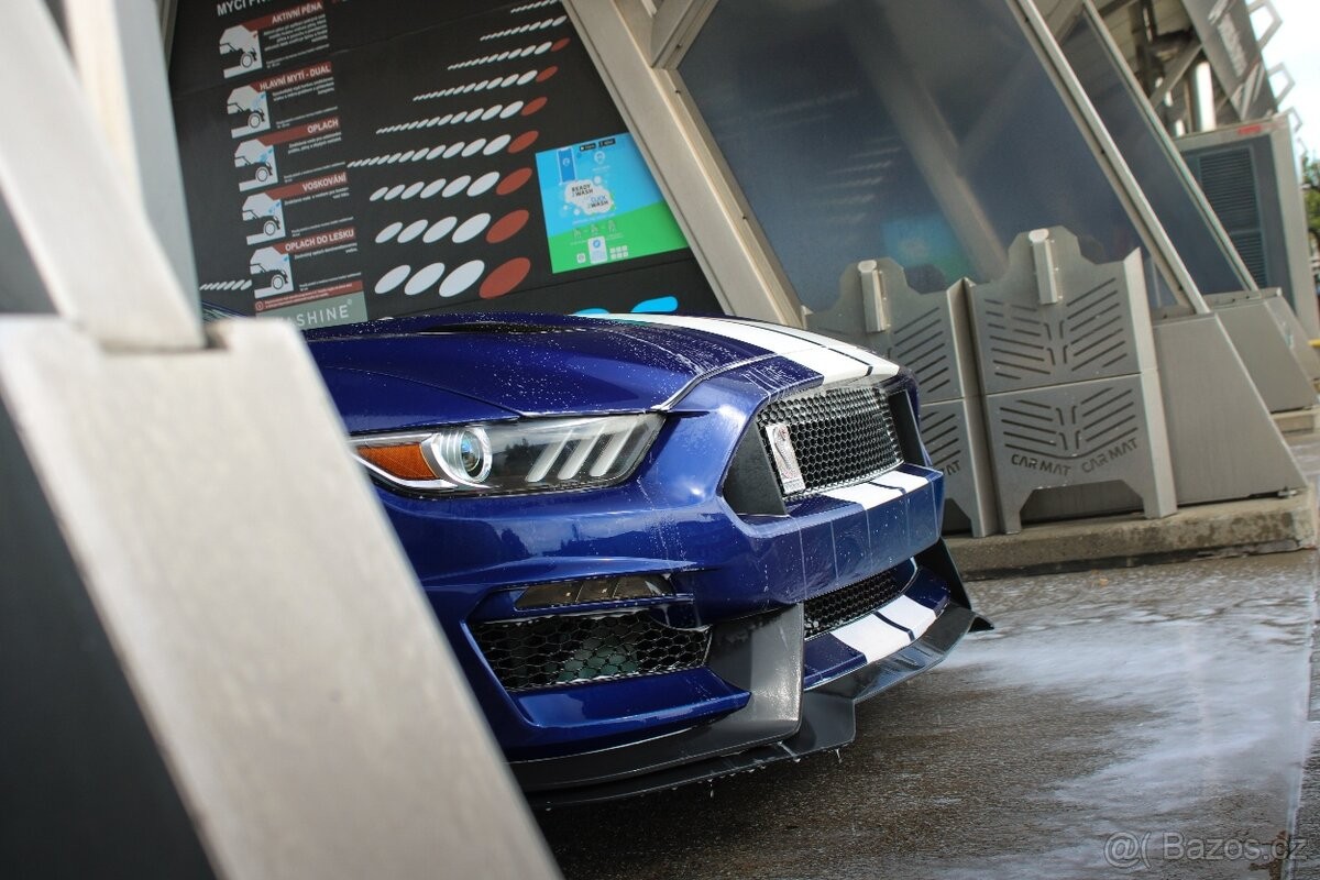 ford-mustang-5-0-v8-gt-performance - 2