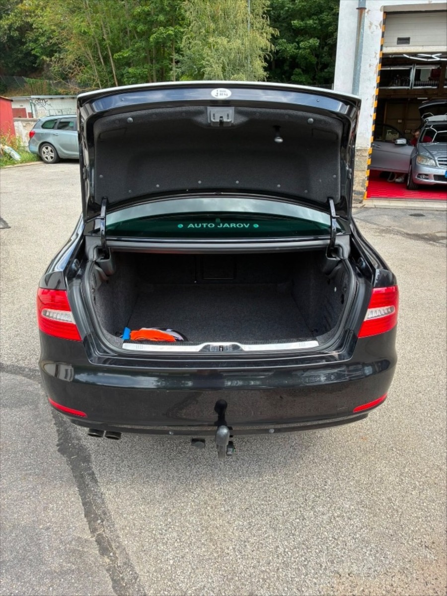 skoda-superb-2-0-tdi-125-kw-4x4-dsg-elegance - 1