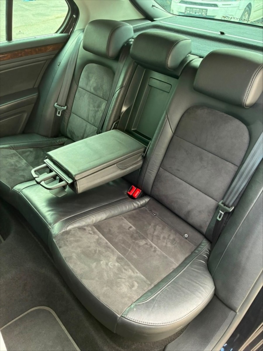 skoda-superb-2-0-tdi-125-kw-4x4-dsg-elegance - 4