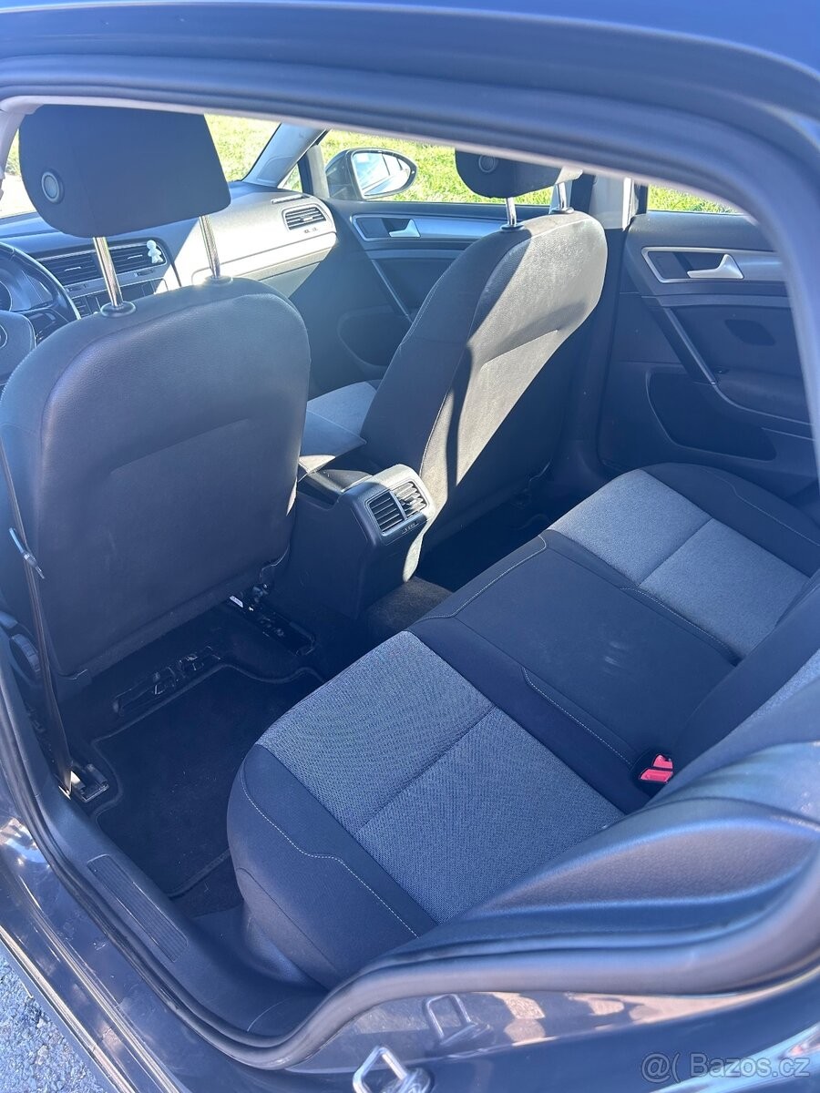 volkswagen-golf-1-2-tsi-63-kw-r-2015-181-000-km - 9