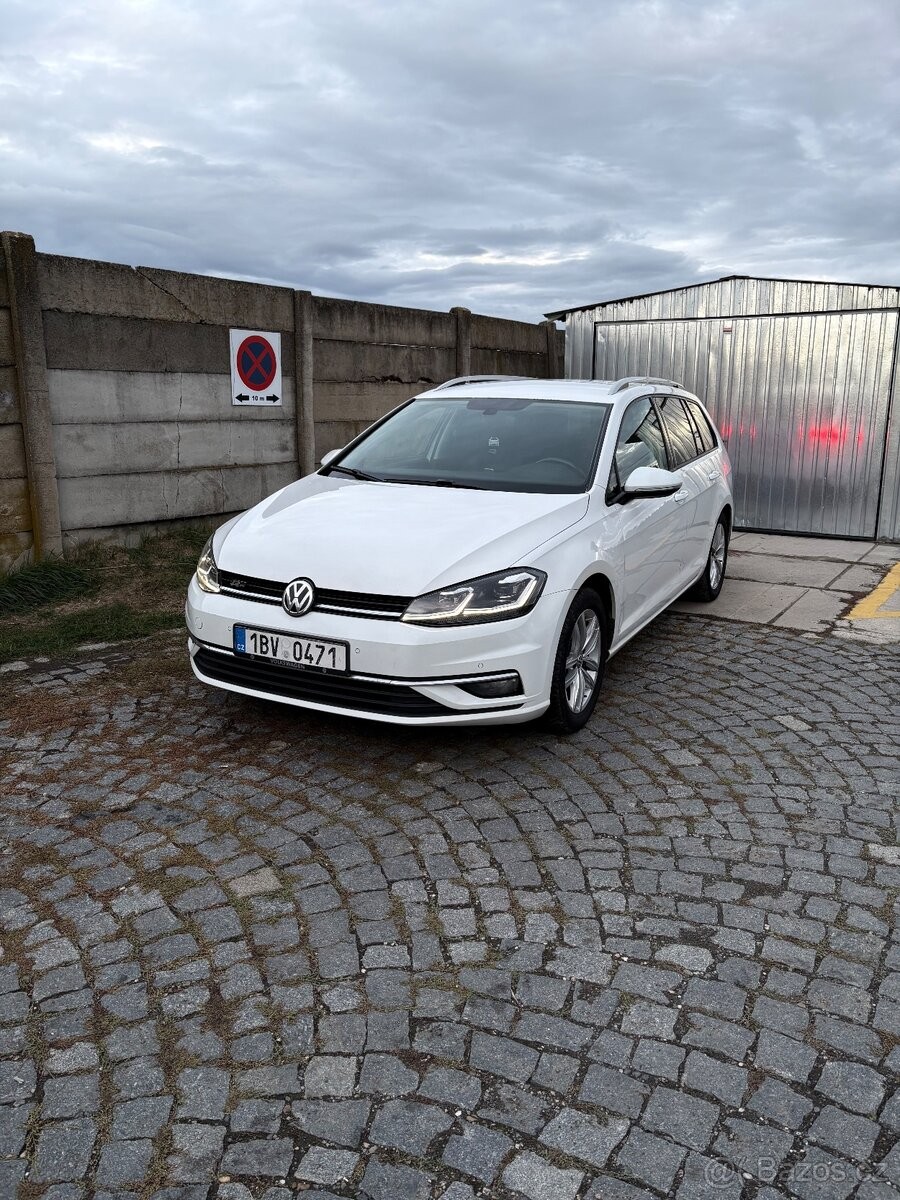 Volkswagen Golf 1,6   TDI 85 kW | 12/2017 | Full LED