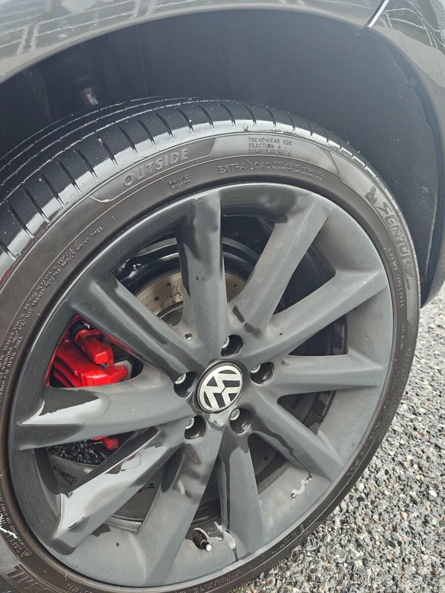 volkswagen-scirocco-1-4-tsi-118-kw-2009-175-000-km - 9