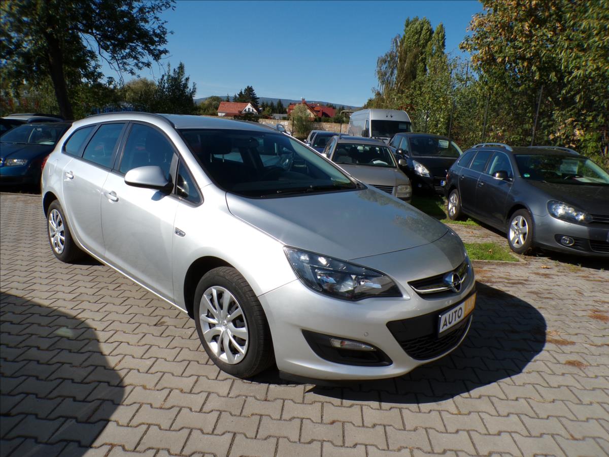 Opel Astra 1,7 CDTI  SERVISNÍ KNIHA