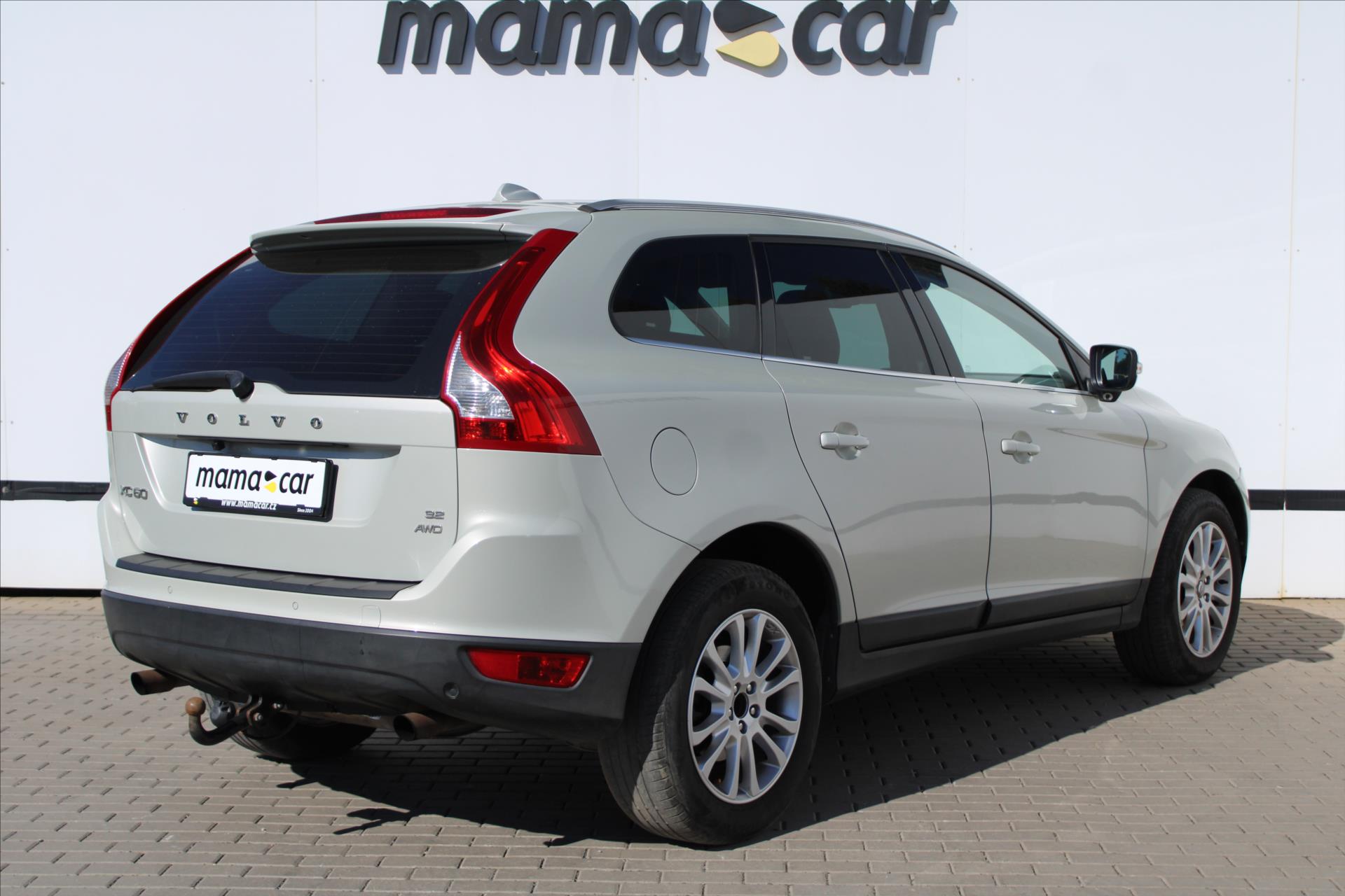 volvo-xc60-3-2i-awd-summum-cr - 2
