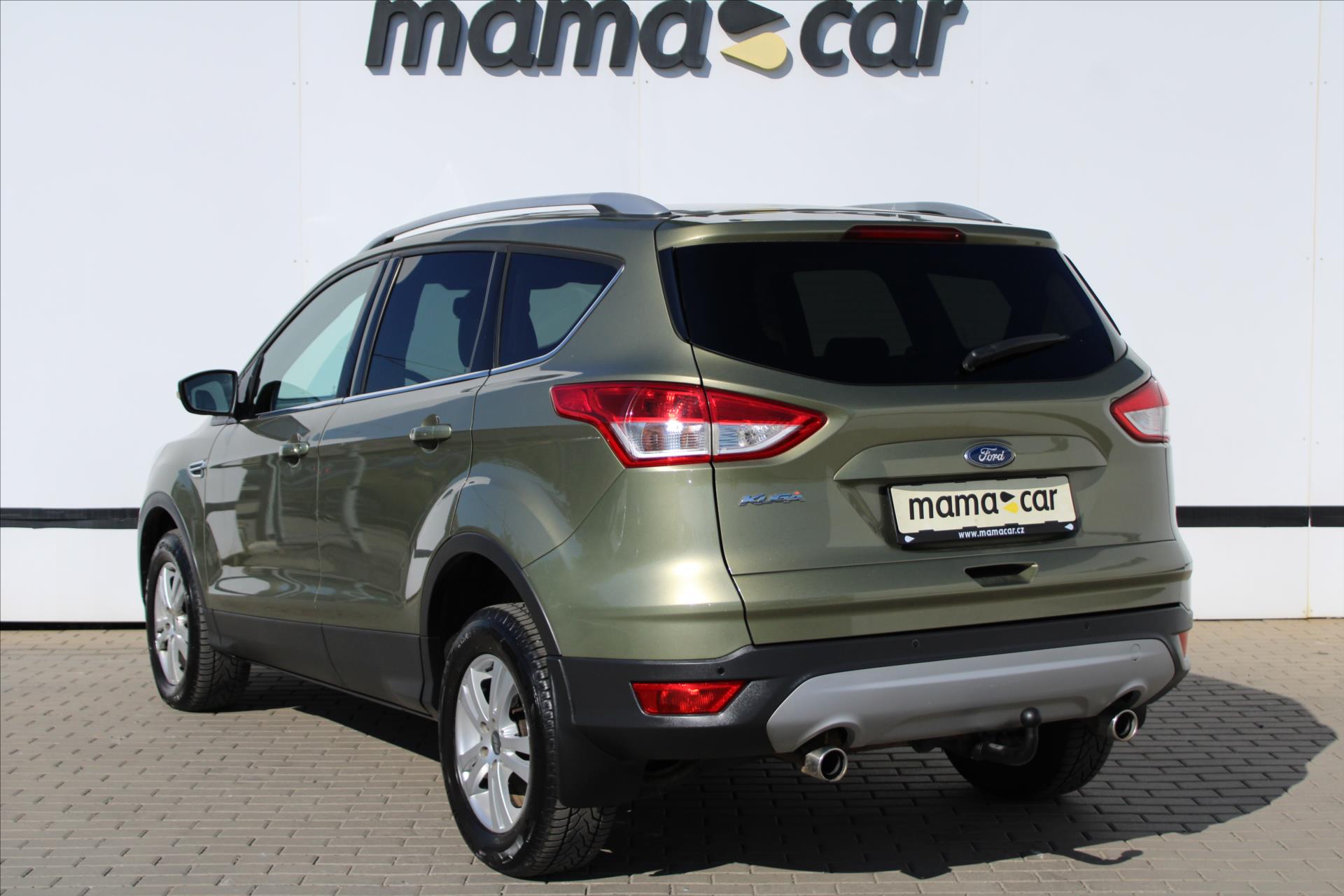 ford-kuga-2-0tdci-titanium-4x4-panorama - 4