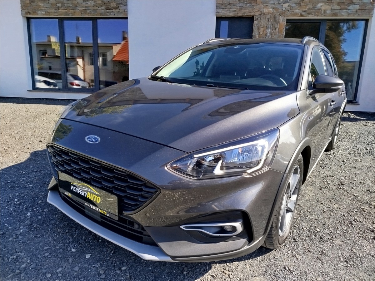 Ford Focus 1,0 i 92 kW, ACTIVE, 1.MAJITEL