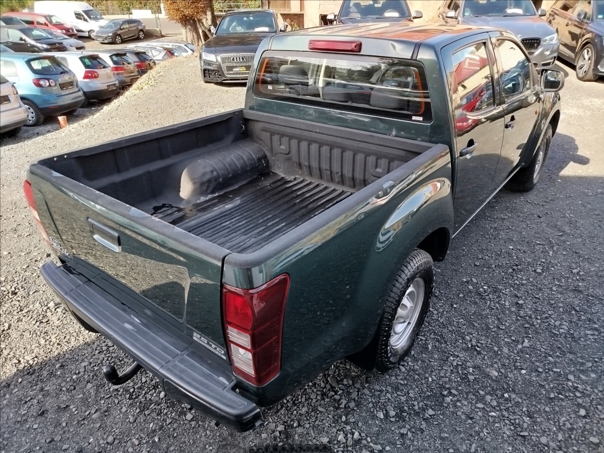 isuzu-d-max-2-5-td-120-kw-4x4-tz-na-3000kg - 5