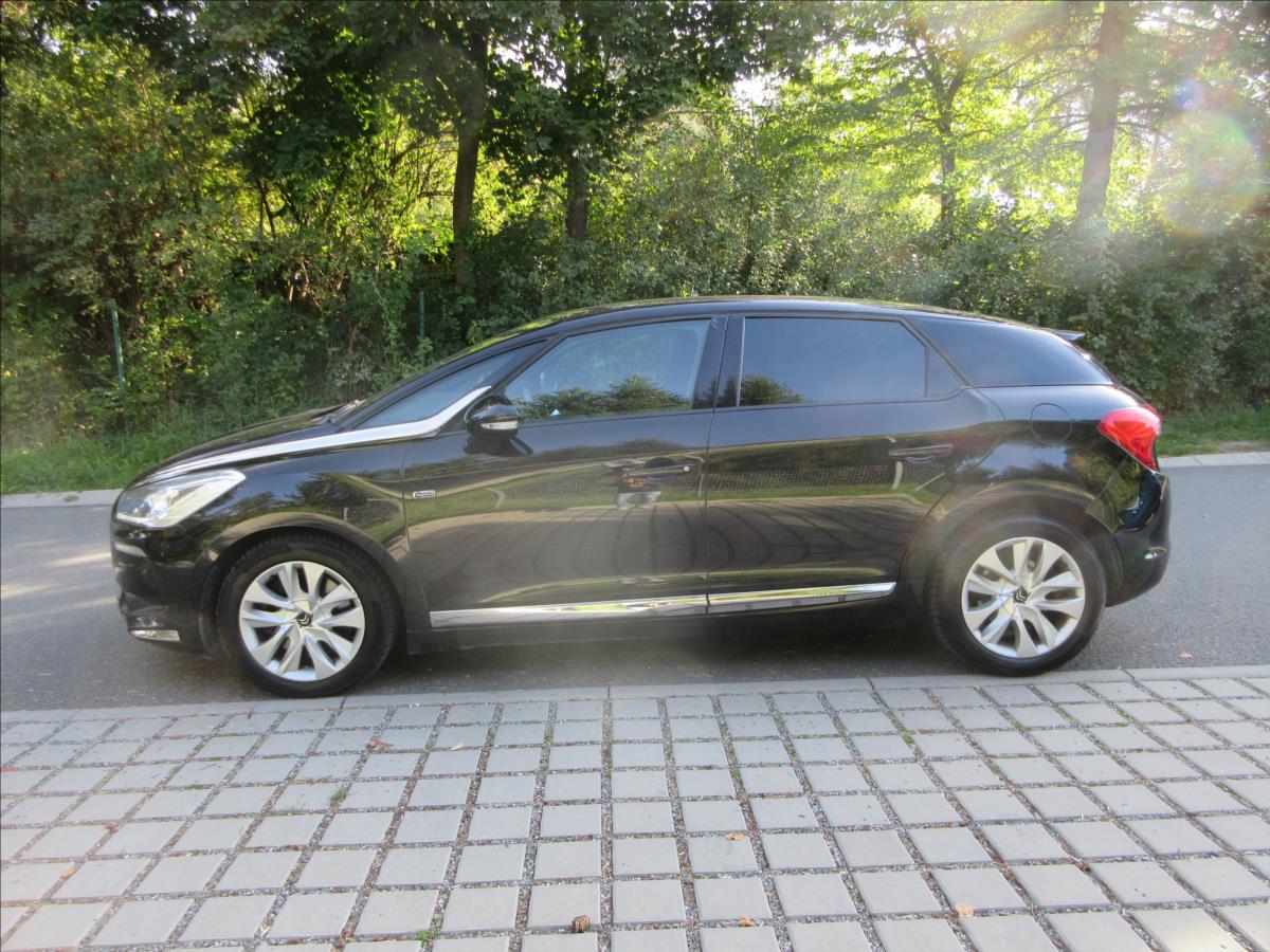 citroen-ds5-2-0-hdi-hybrid-4x4-automat - 5