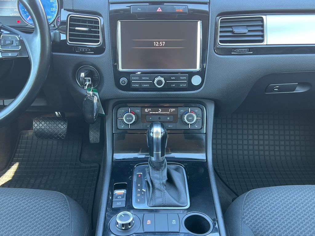 volkswagen-touareg-3-0-tdi-v6-204k-automat-4x4 - 8