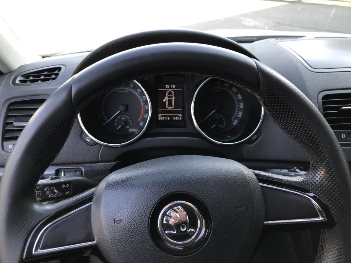 skoda-yeti-2-0-tdi-4x4-monte-carlo - 7