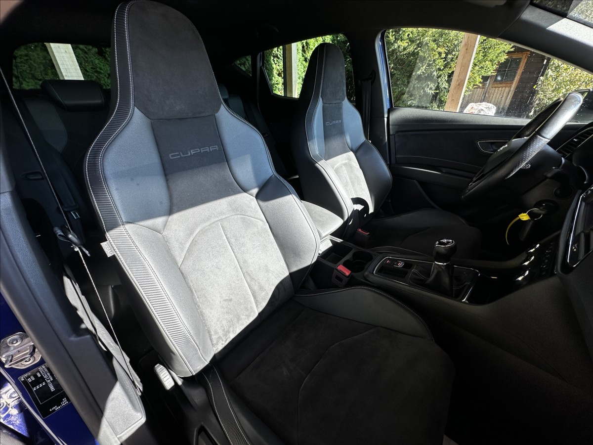 seat-leon-2-0-tsi-221kw-cupra-carbon - 8