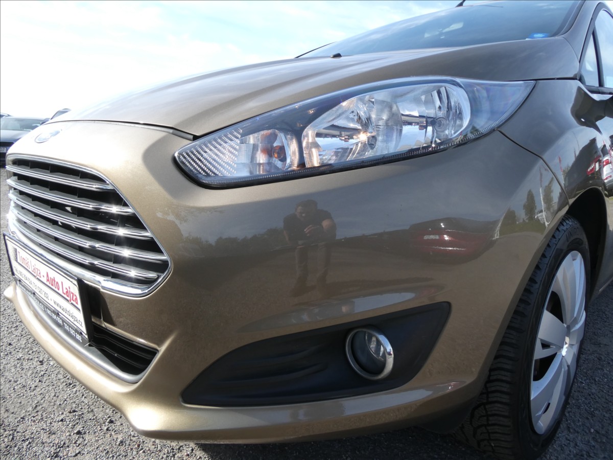 ford-fiesta-1-2-i-60kw-1-majitel-serviska - 3