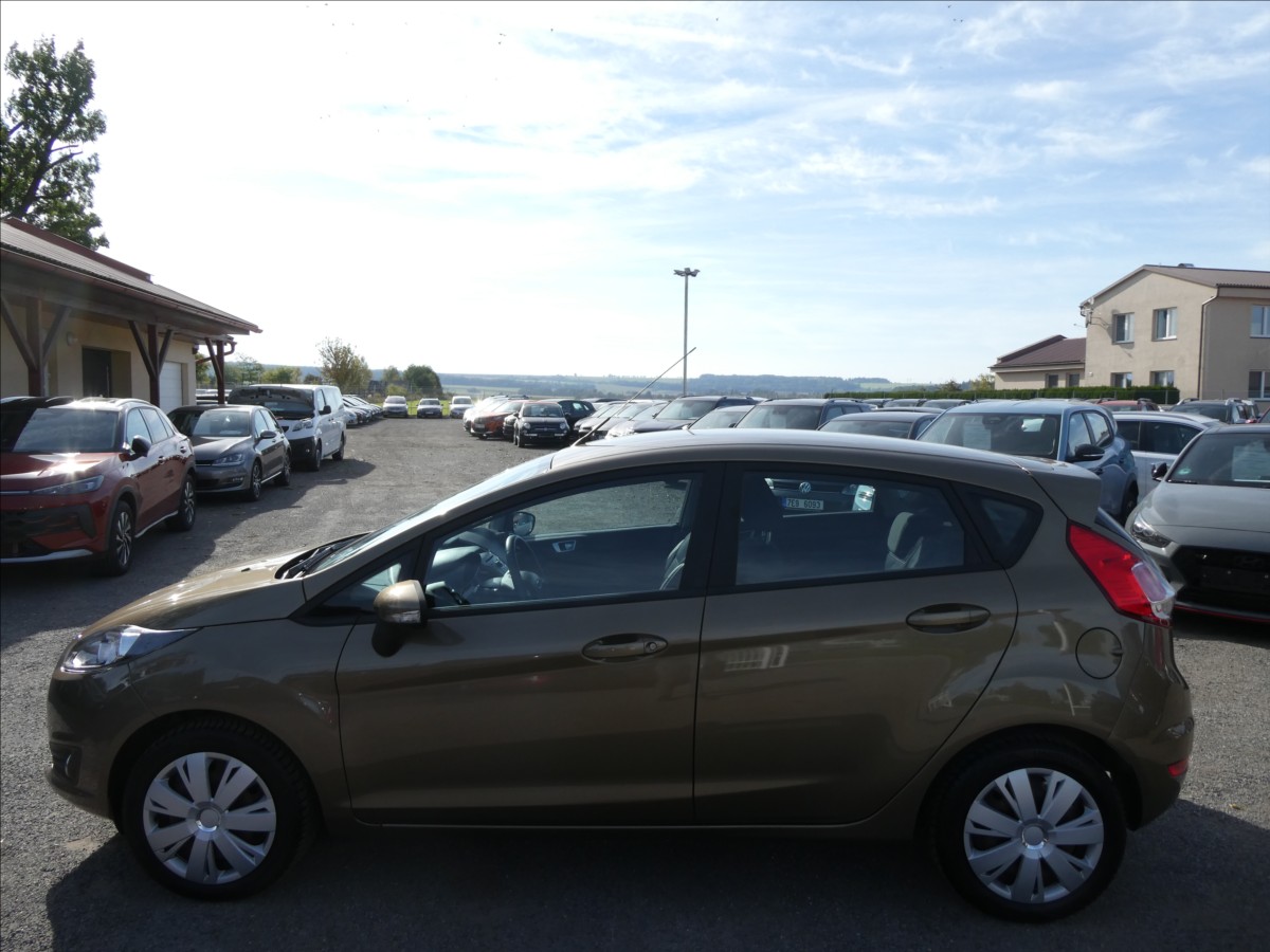 ford-fiesta-1-2-i-60kw-1-majitel-serviska - 5