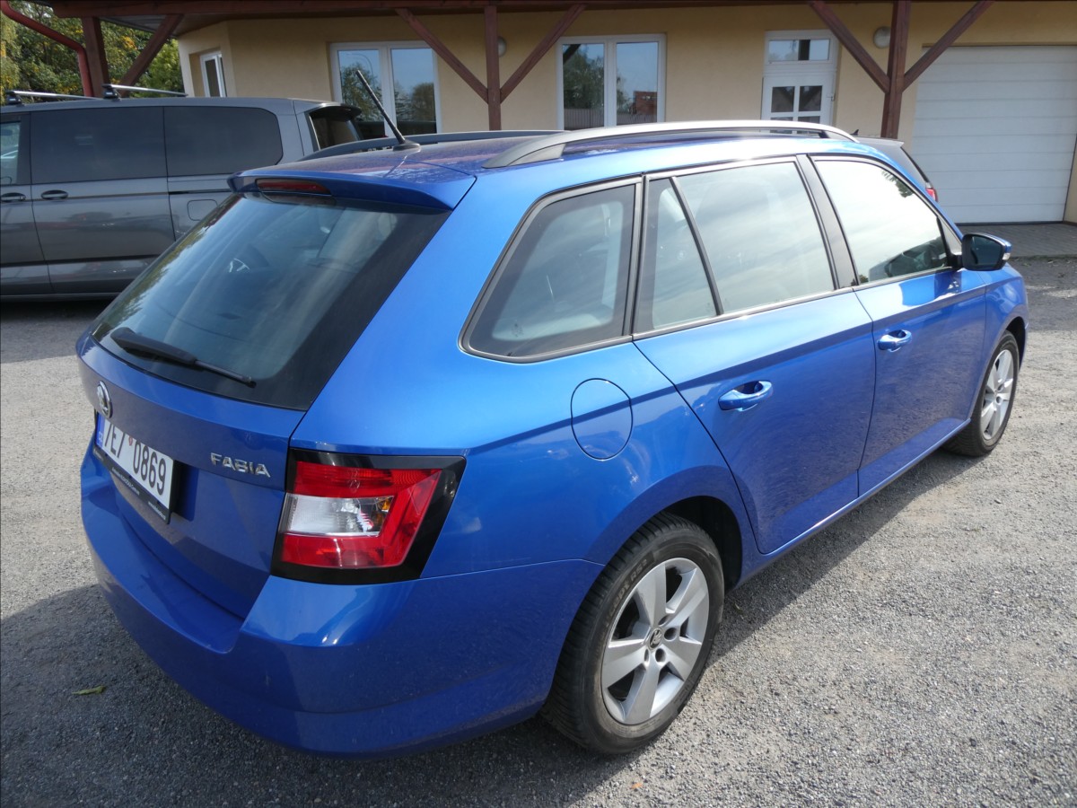 skoda-fabia-1-0-tsi-81kw-style-cr-navigace - 8