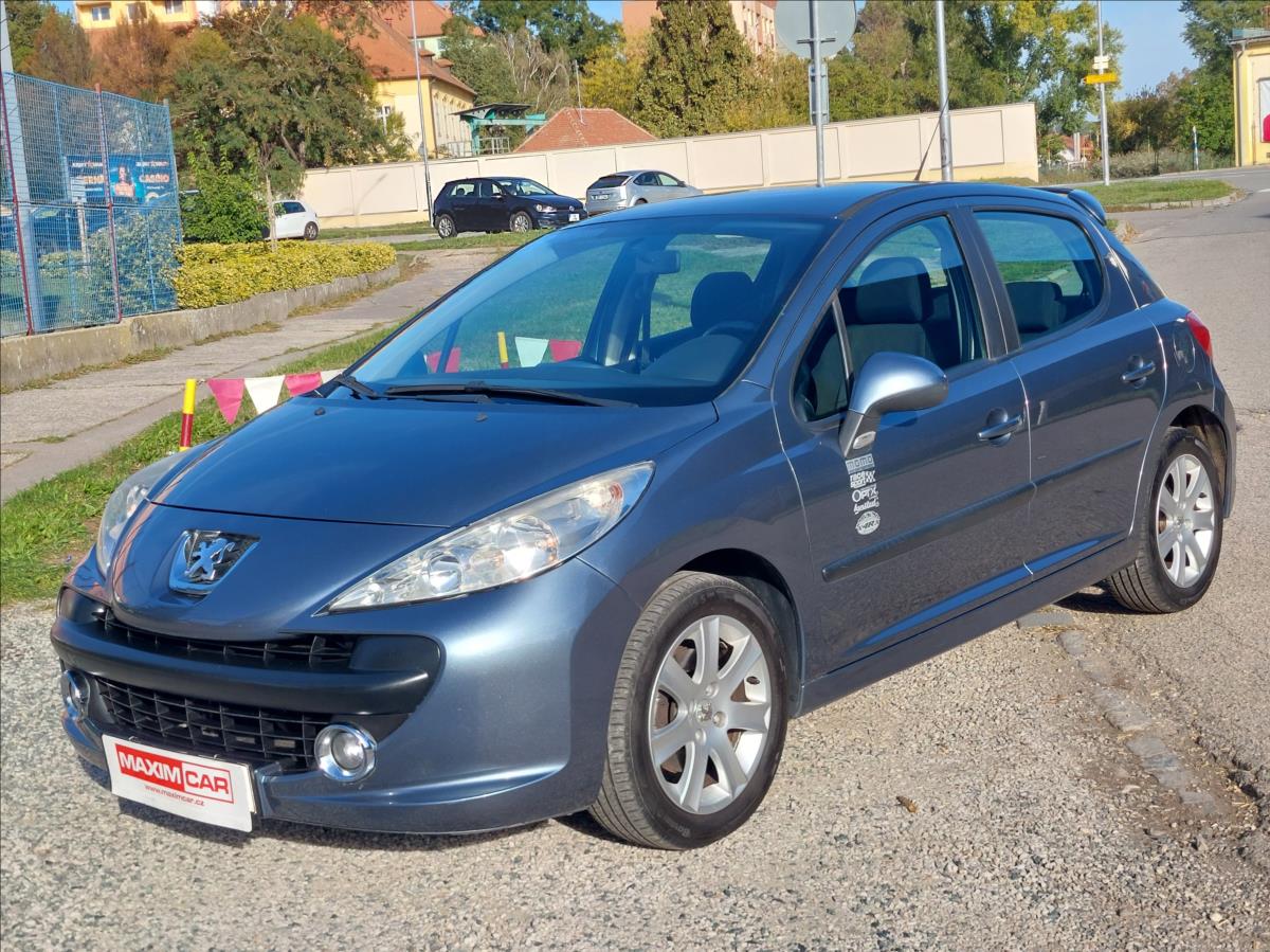 Peugeot 207 1,6 HDi Top stav