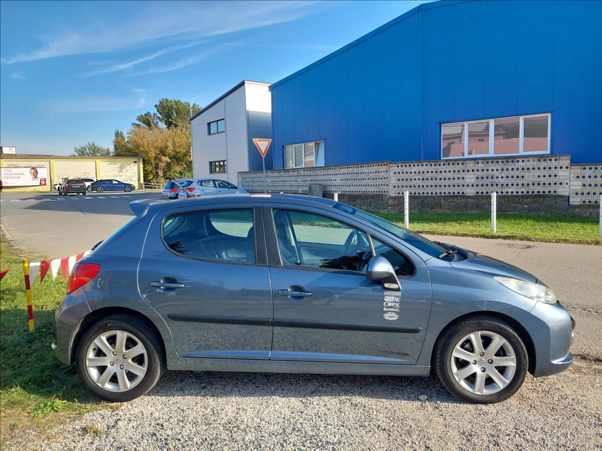 peugeot-207-1-6-hdi-top-stav - 4