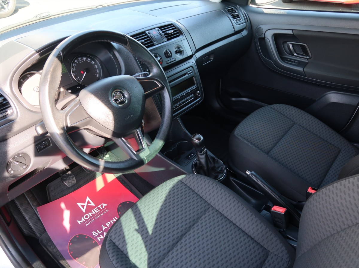 skoda-roomster-1-2-tsi-63kw-1majcr-klima-tazne - 8