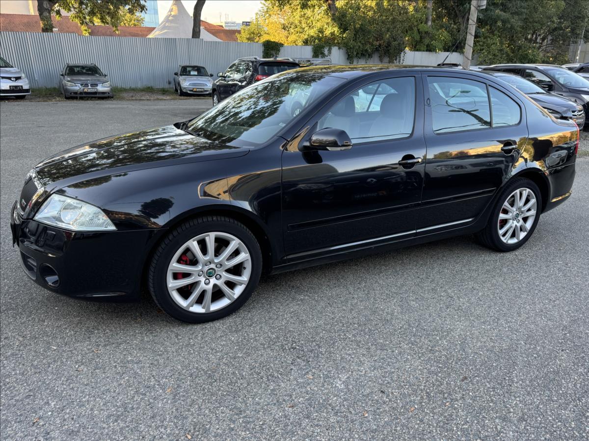 skoda-octavia-2-0-rs-garazovano-rs - 4