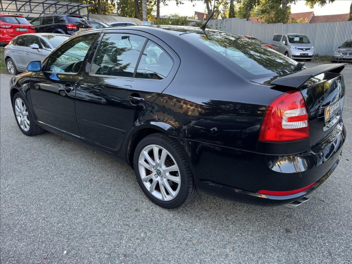 skoda-octavia-2-0-rs-garazovano-rs - 6