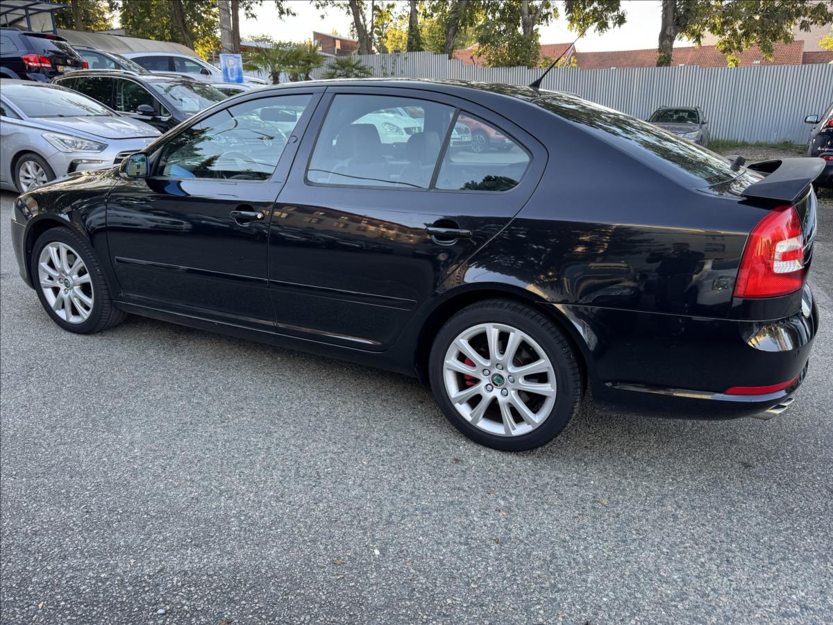 skoda-octavia-2-0-rs-garazovano-rs - 7