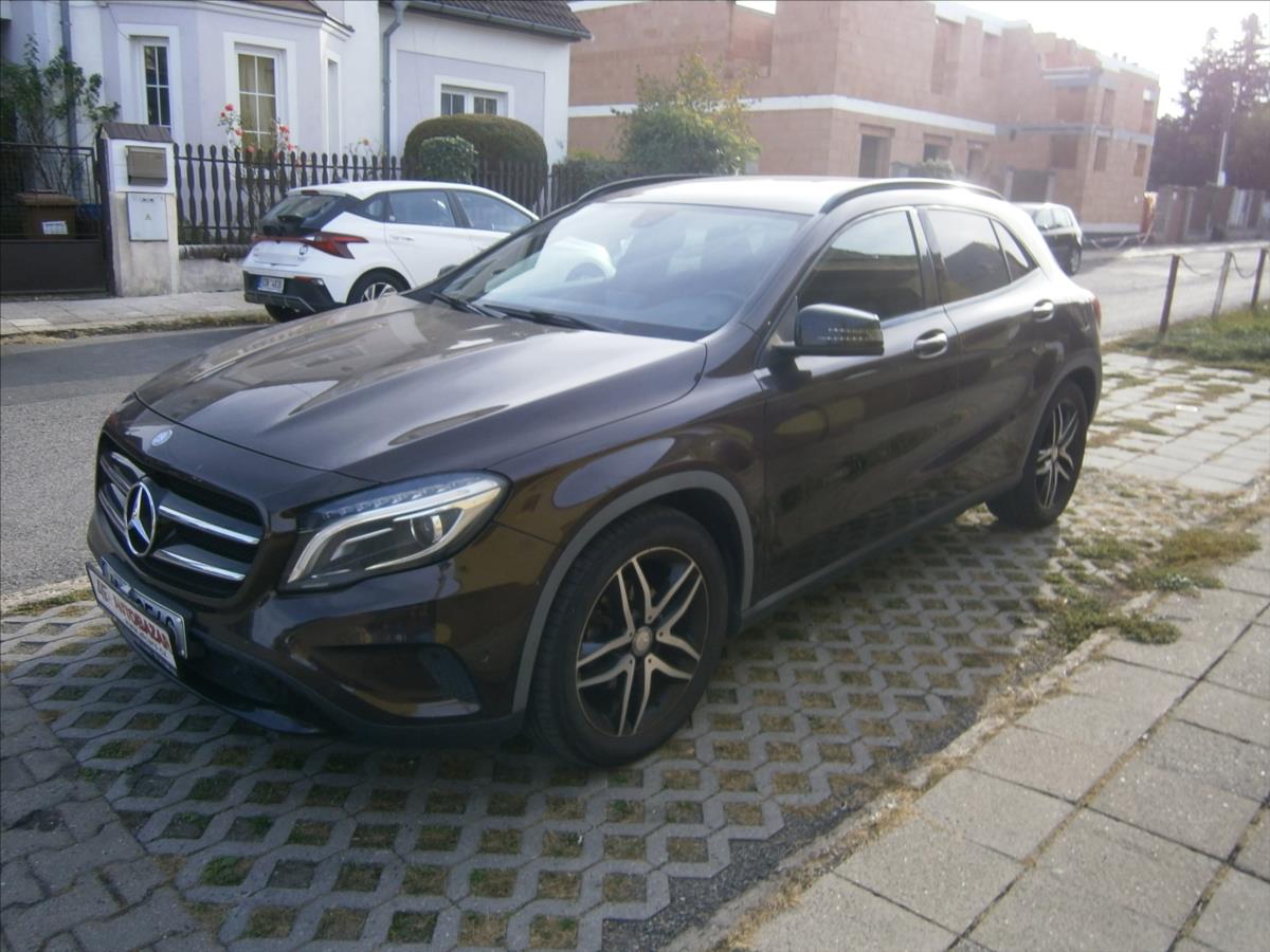 mercedes-benz-gla-2-2-cdi-4-matic - 2