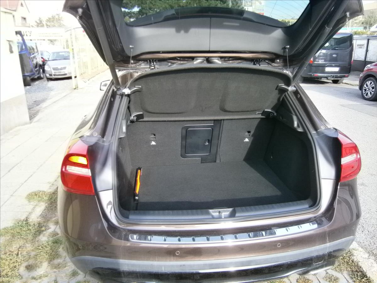 mercedes-benz-gla-2-2-cdi-4-matic - 6